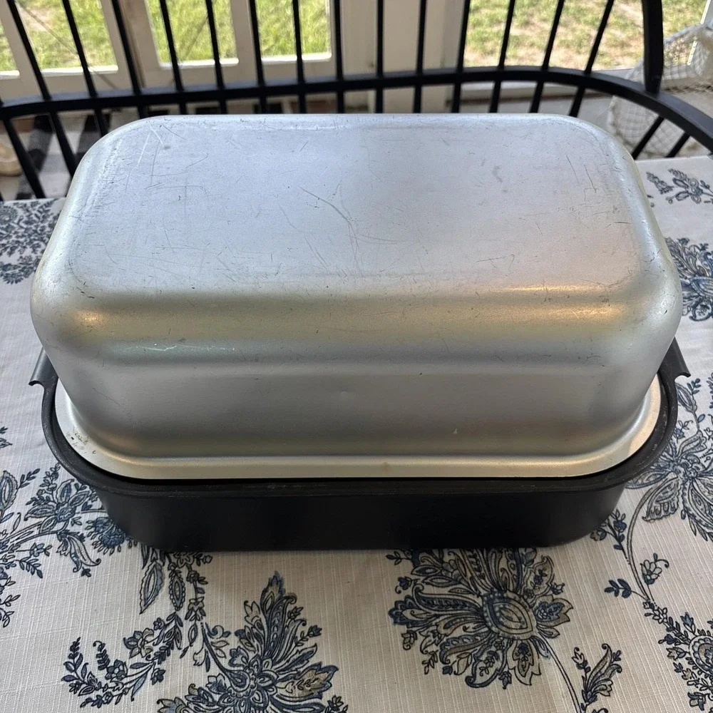 Miracle Maid Large Roasting Pan Anodized Aluminum Domed Lid Turkey Roaster VTG